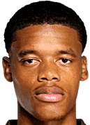 沃姆德·奥马里